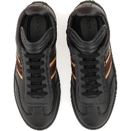 SNEAKER WITH LOGO