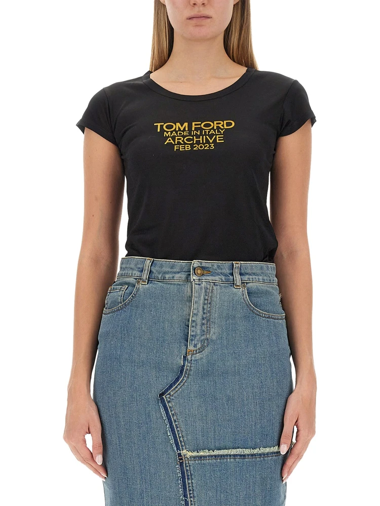 T-SHIRT WITH LOGO