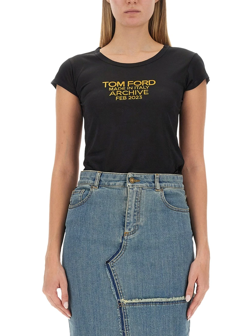 T-SHIRT WITH LOGO
