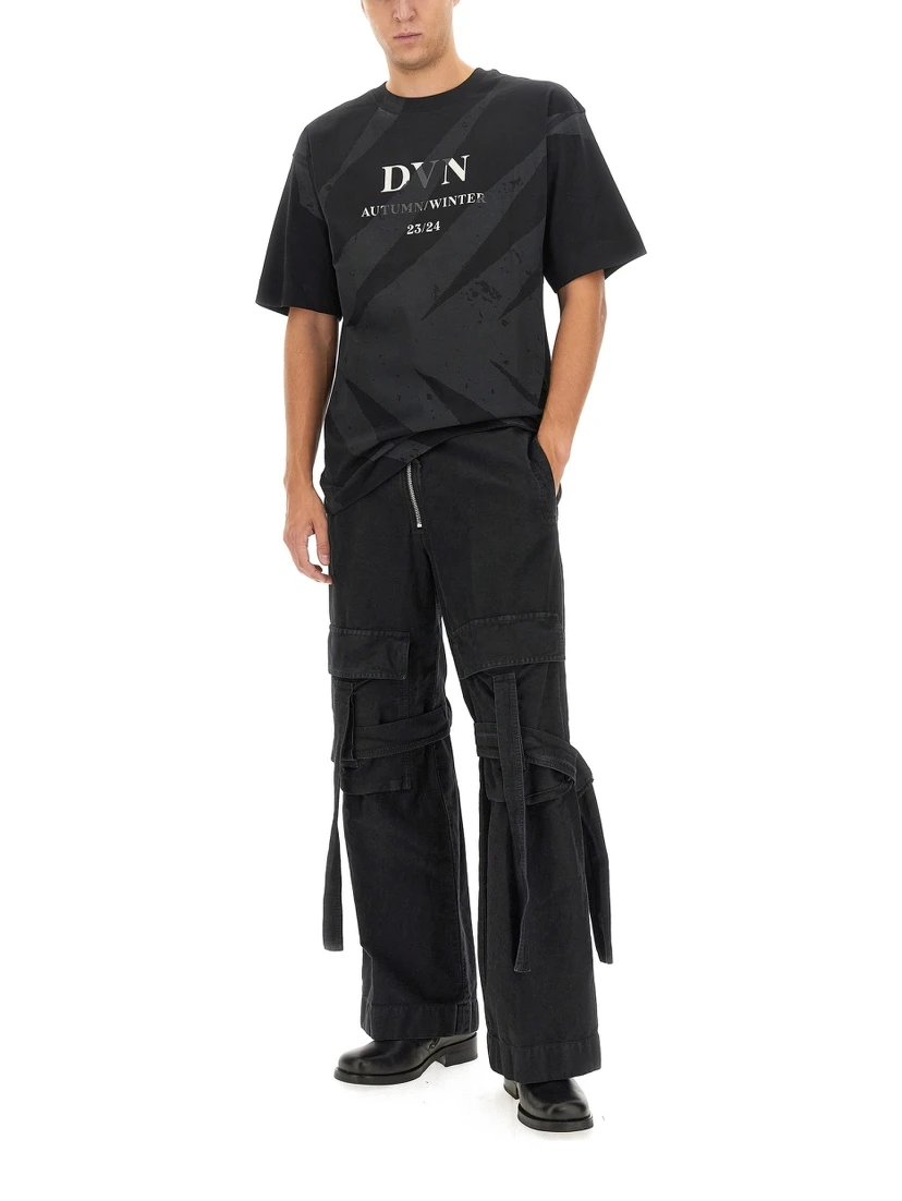 T-SHIRT WITH LOGO