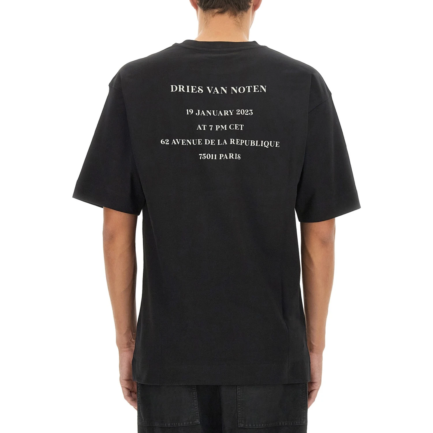 T-SHIRT WITH LOGO