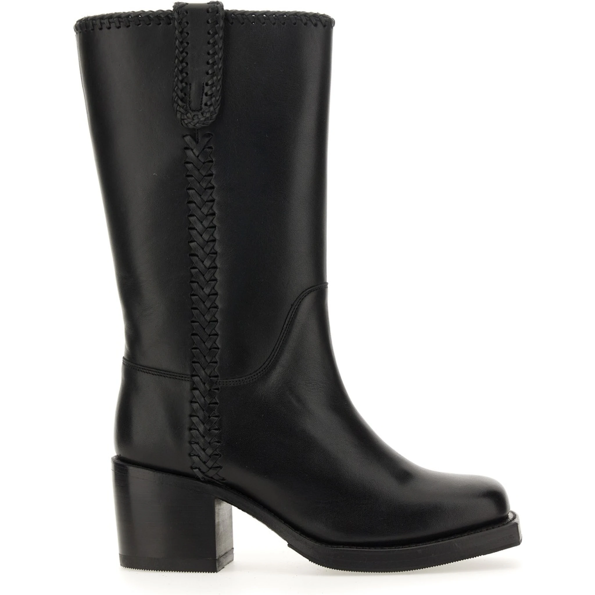 BOOT "AUMANDRA"