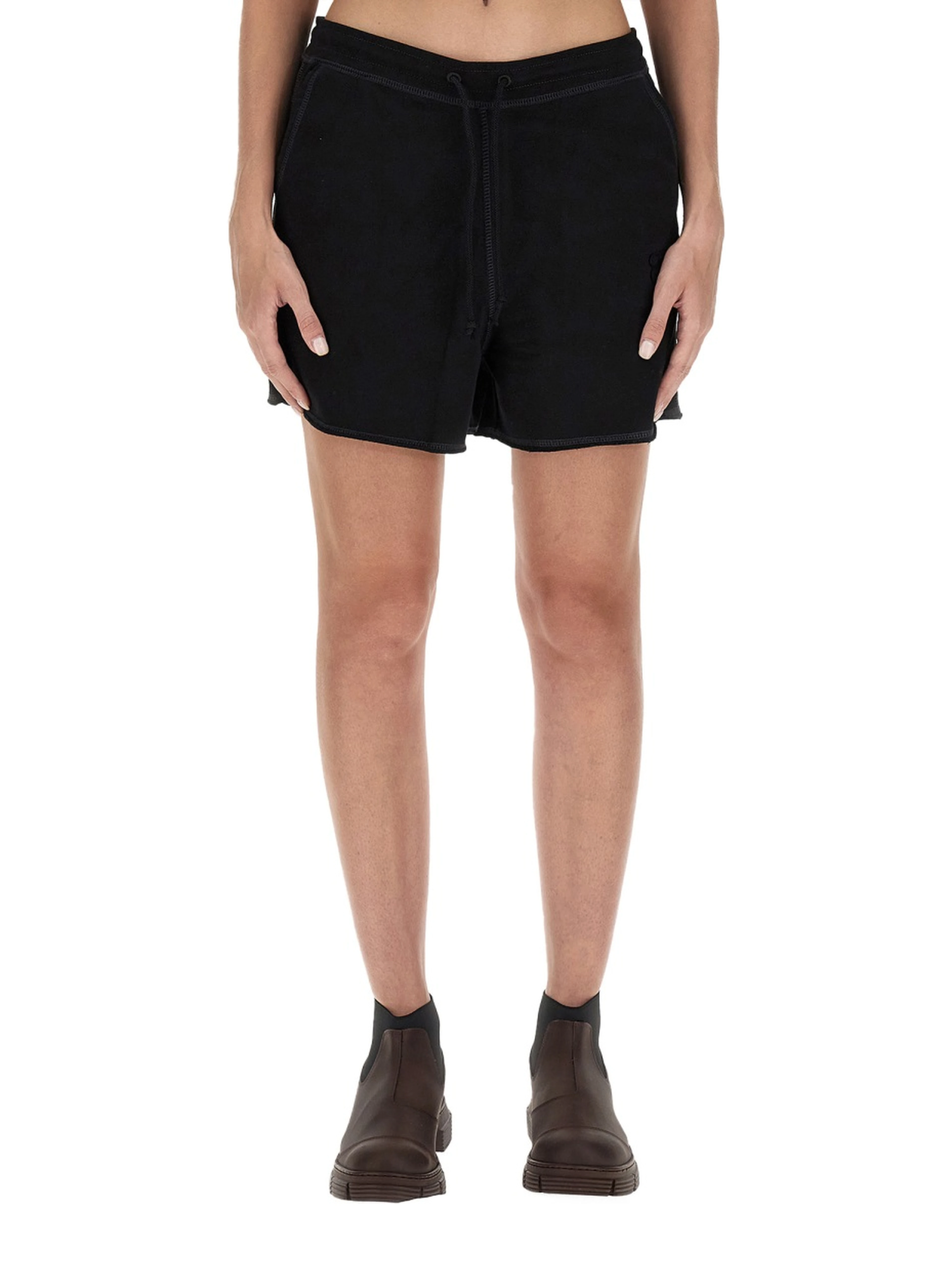 SWEAT SHORTS.