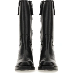 BOOT "AUMANDRA"