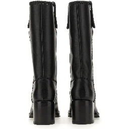 BOOT "AUMANDRA"