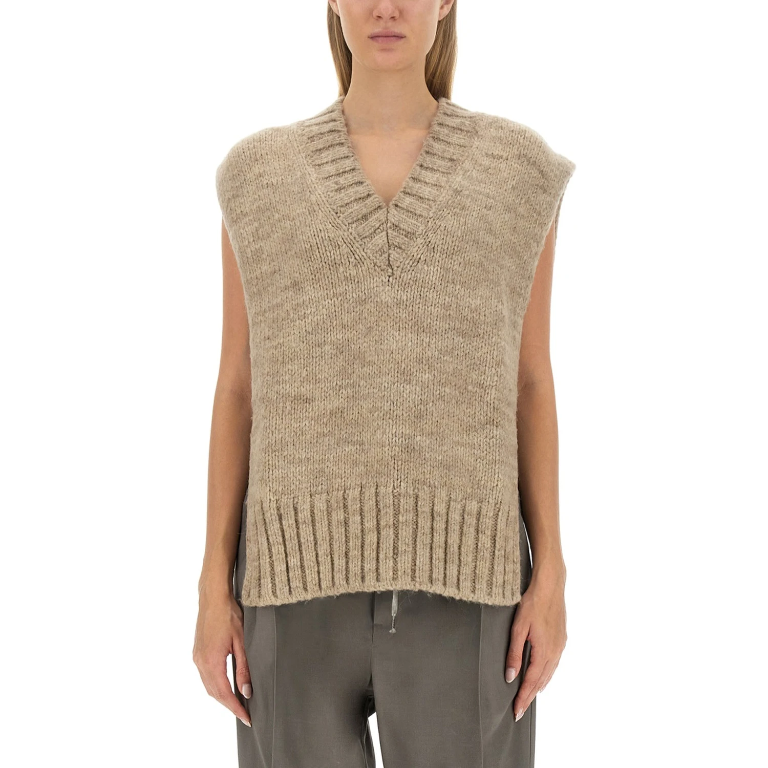 KNITTED VEST
