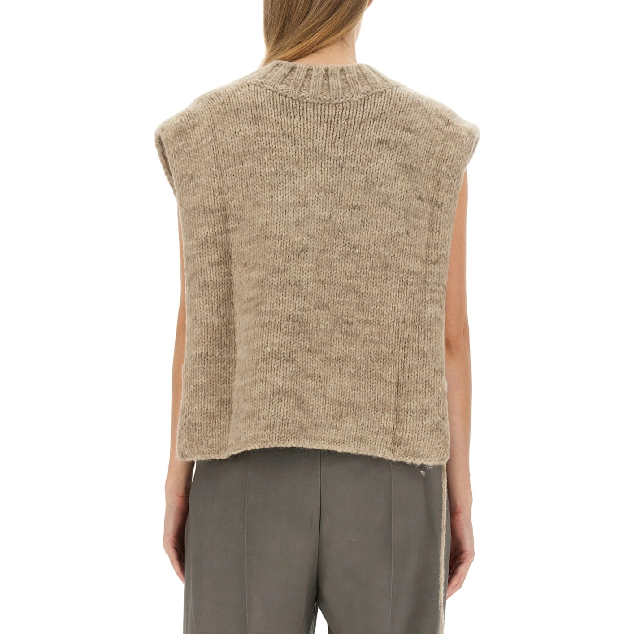 سترة محبوكة