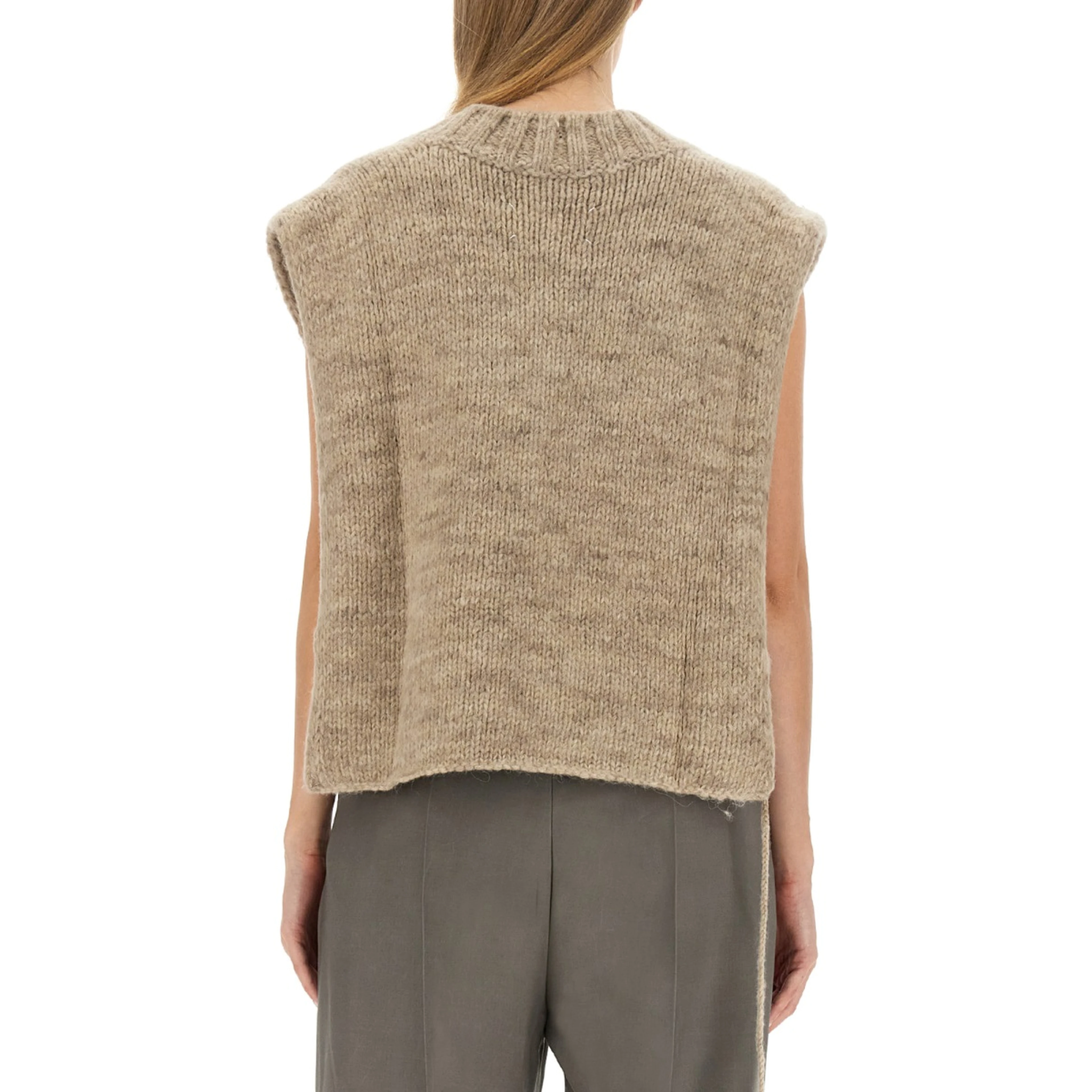 KNITTED VEST