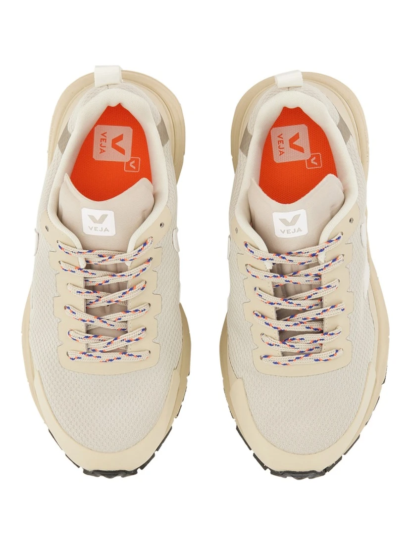 DEKKAN LOW-TOP SNEAKER