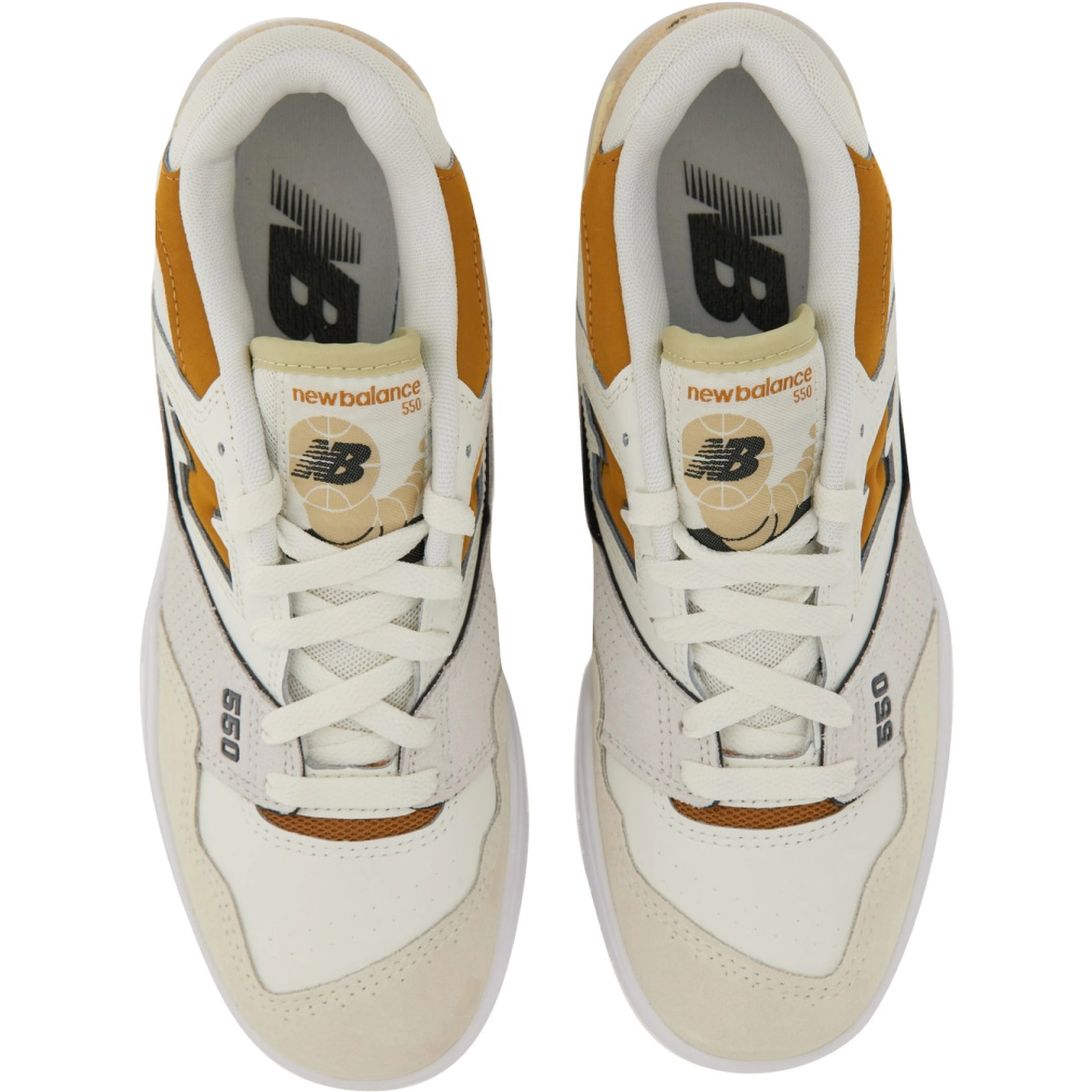 حذاء رياضي 550