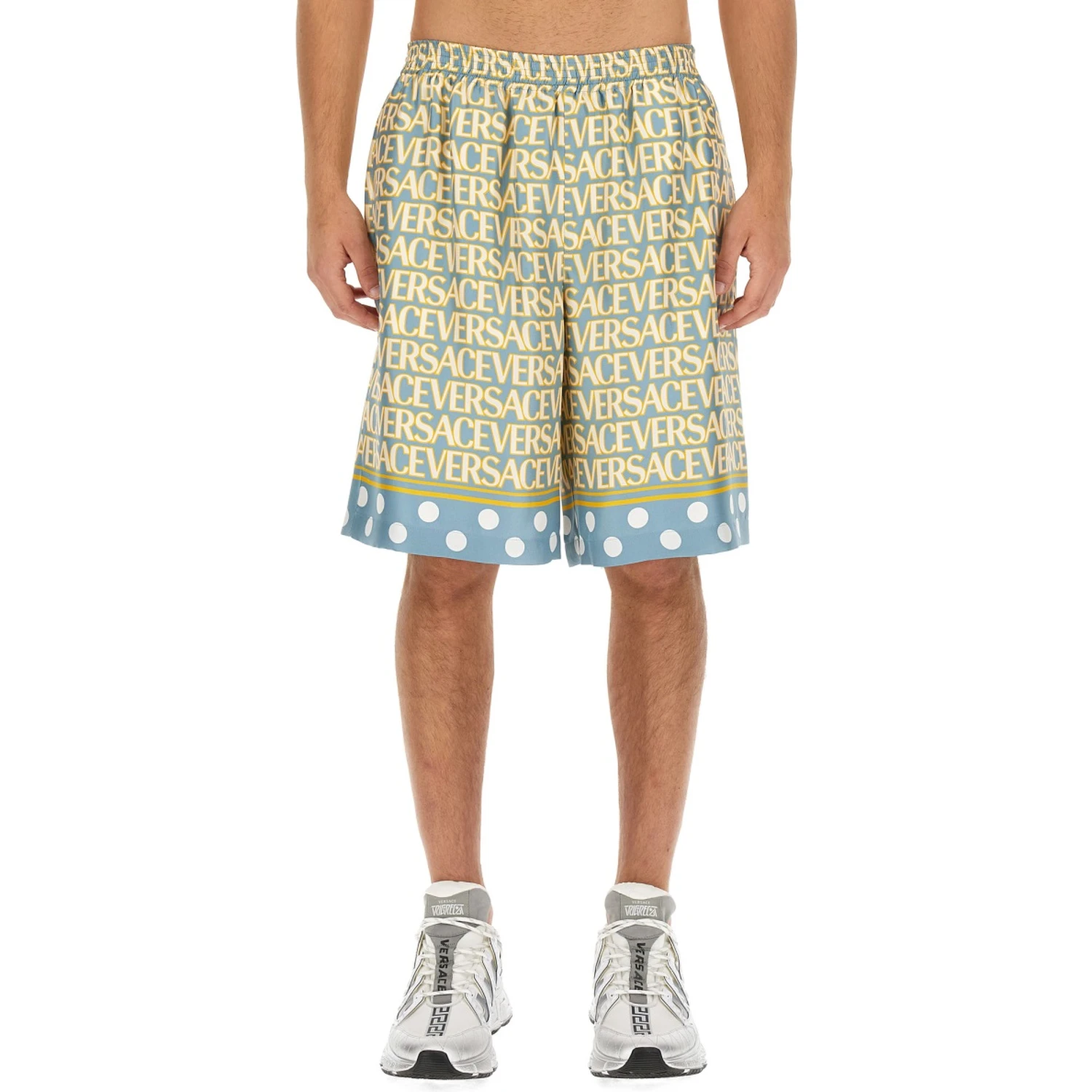 SHORTS WITH LOGO