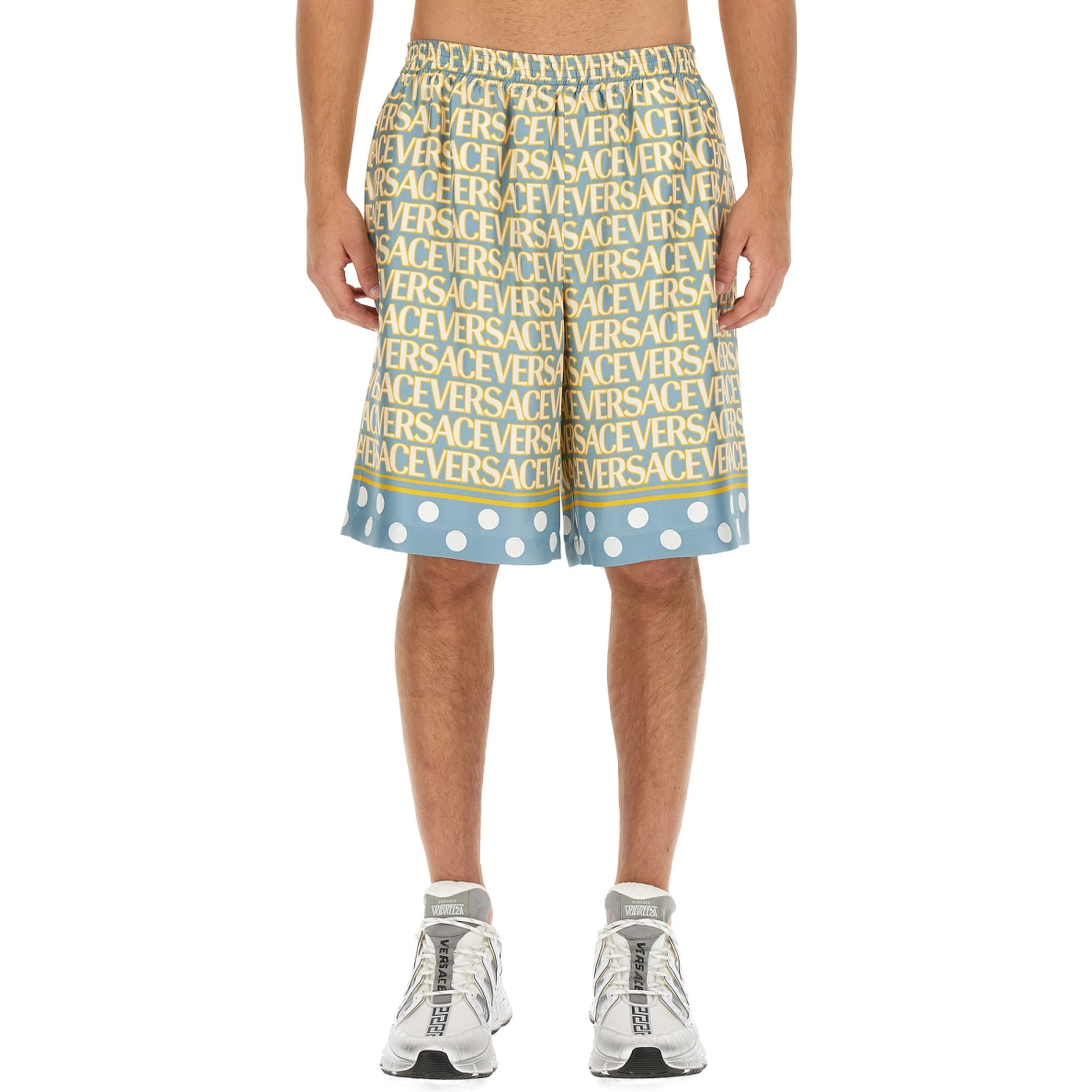 SHORTS WITH LOGO