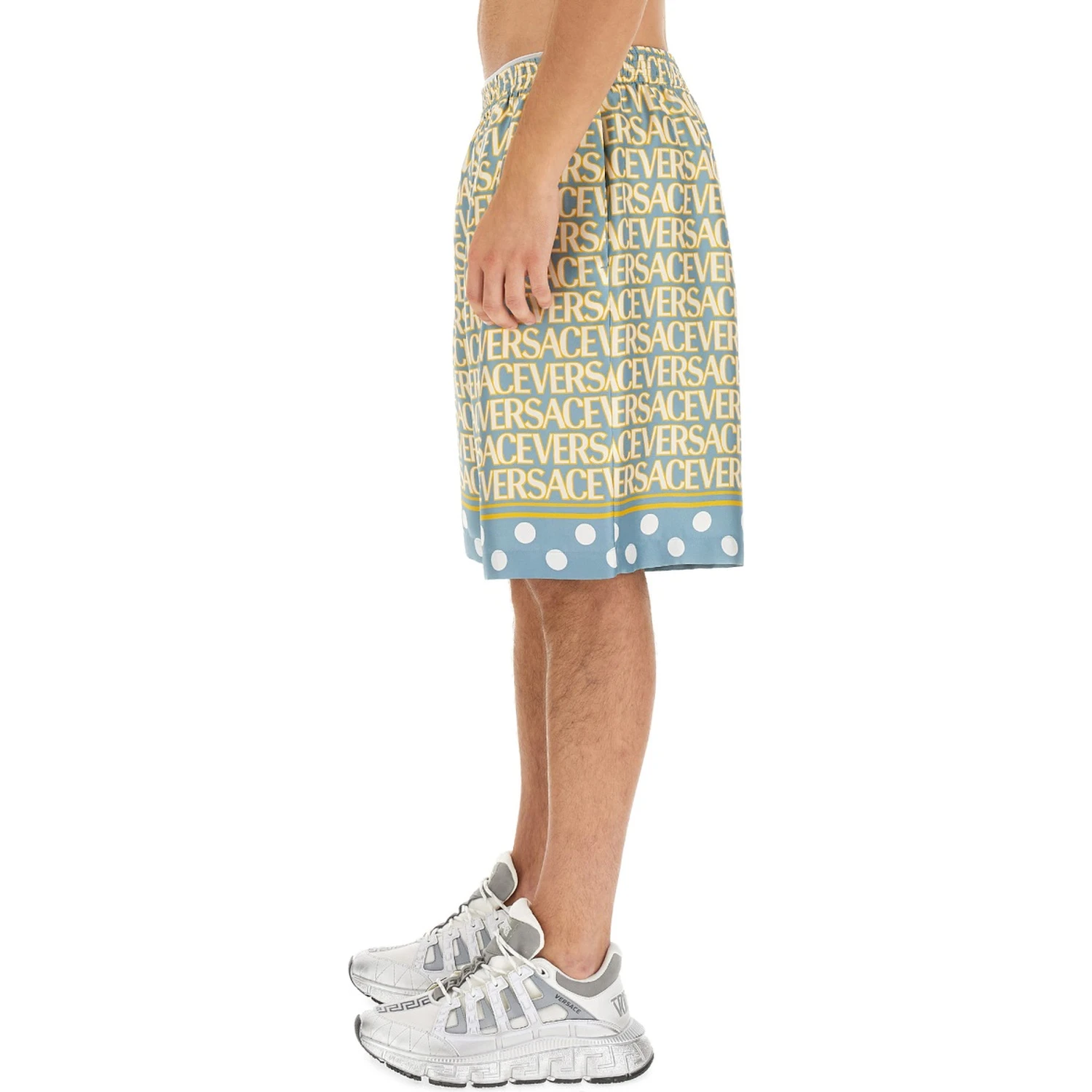 SHORTS WITH LOGO
