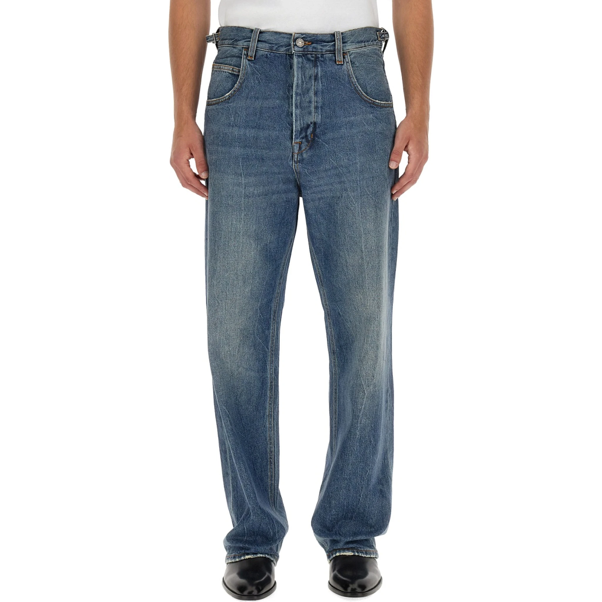 JEANS IN DENIM
