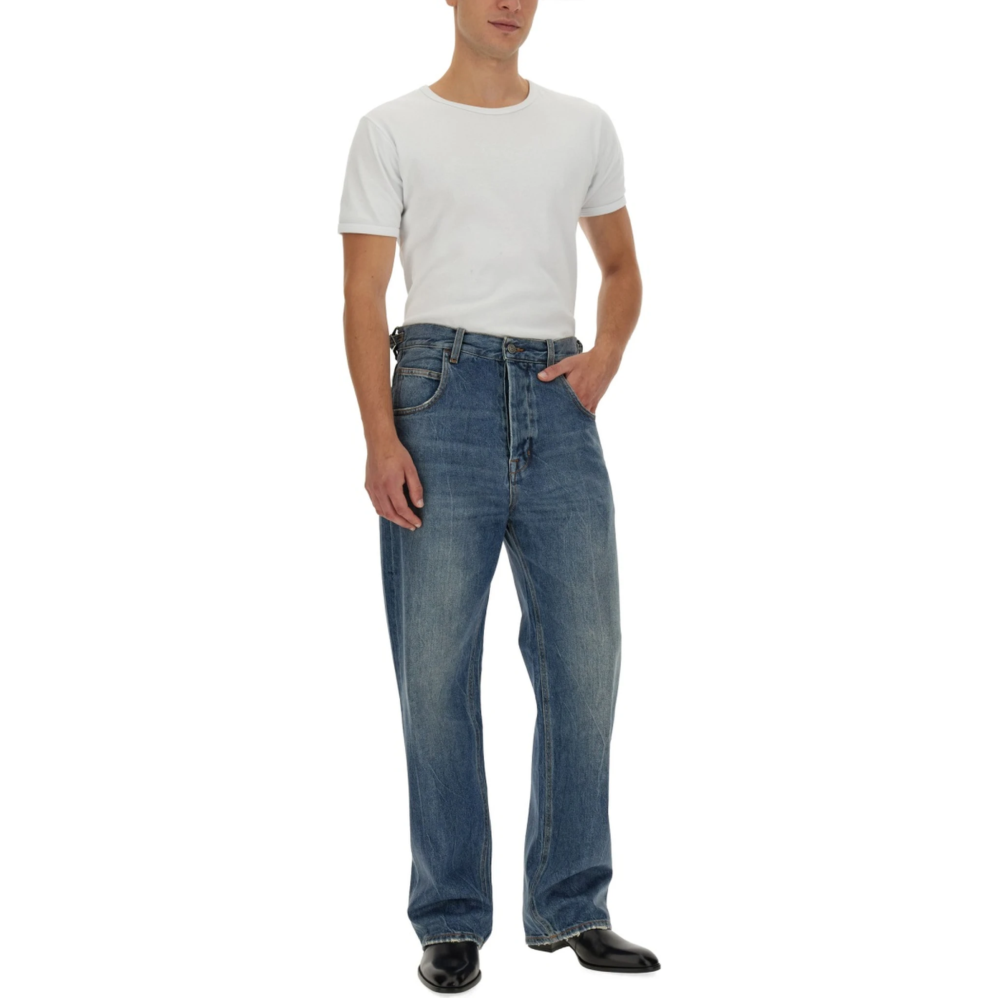 JEANS IN DENIM