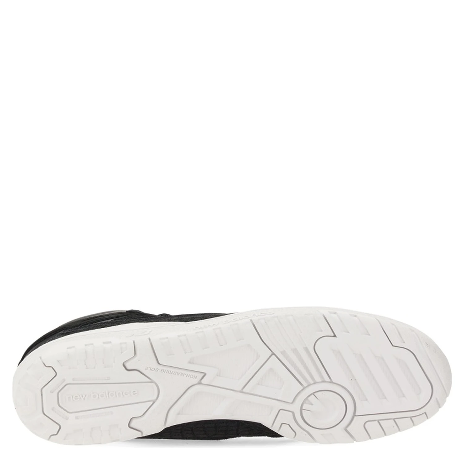 حذاء رياضي 650