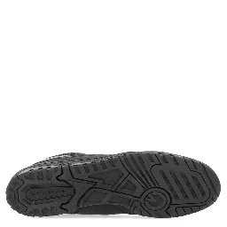 حذاء رياضي 650