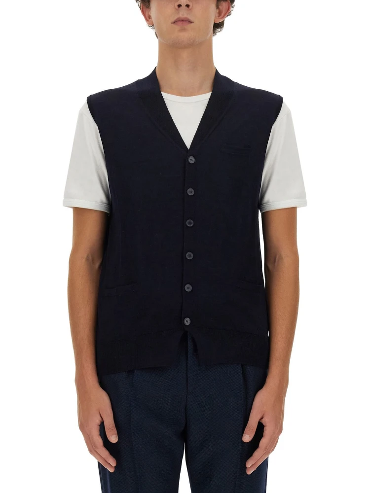 صدرية بياقة على شكل حرف V