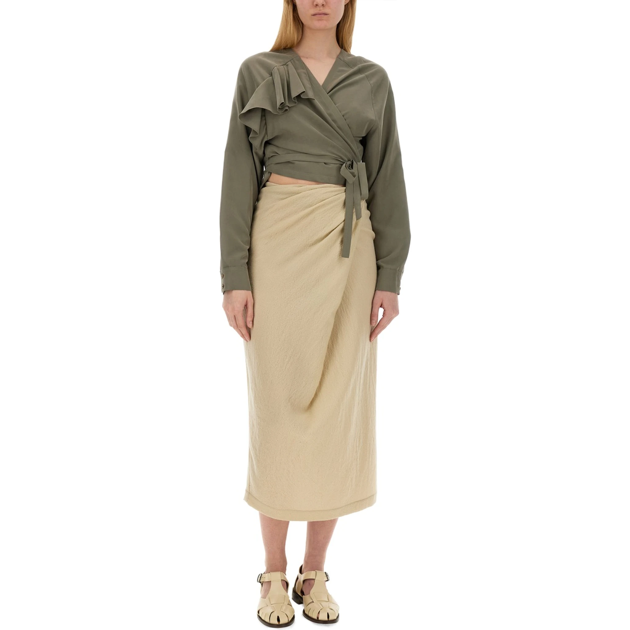 TOP WITH RUFFLES