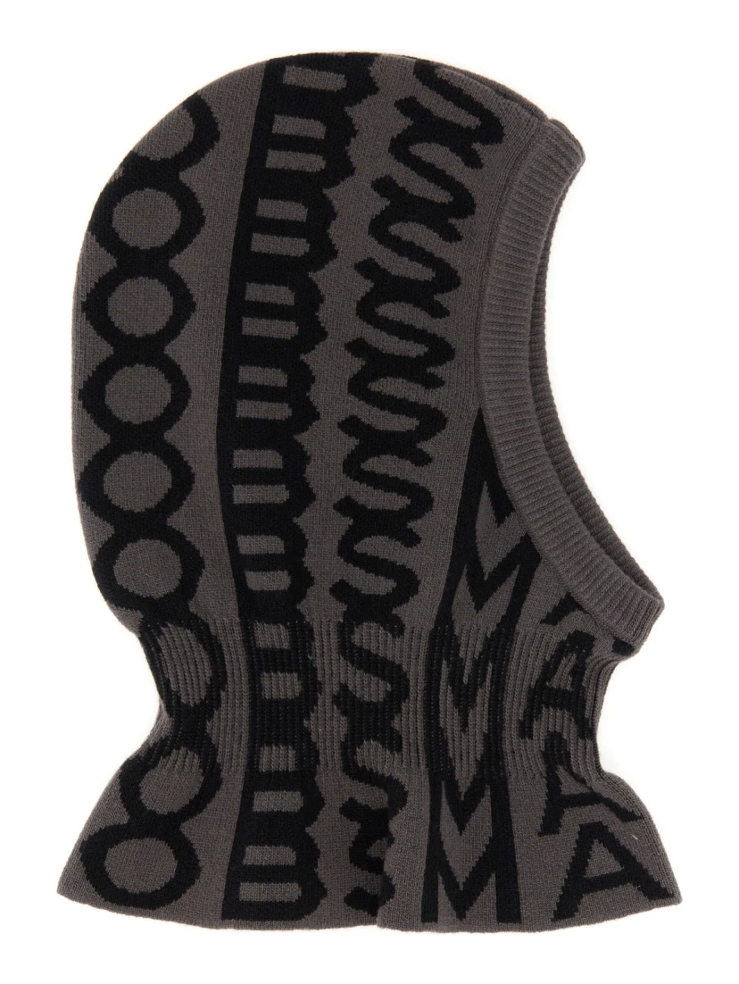 بالاكلافا المونوغرام