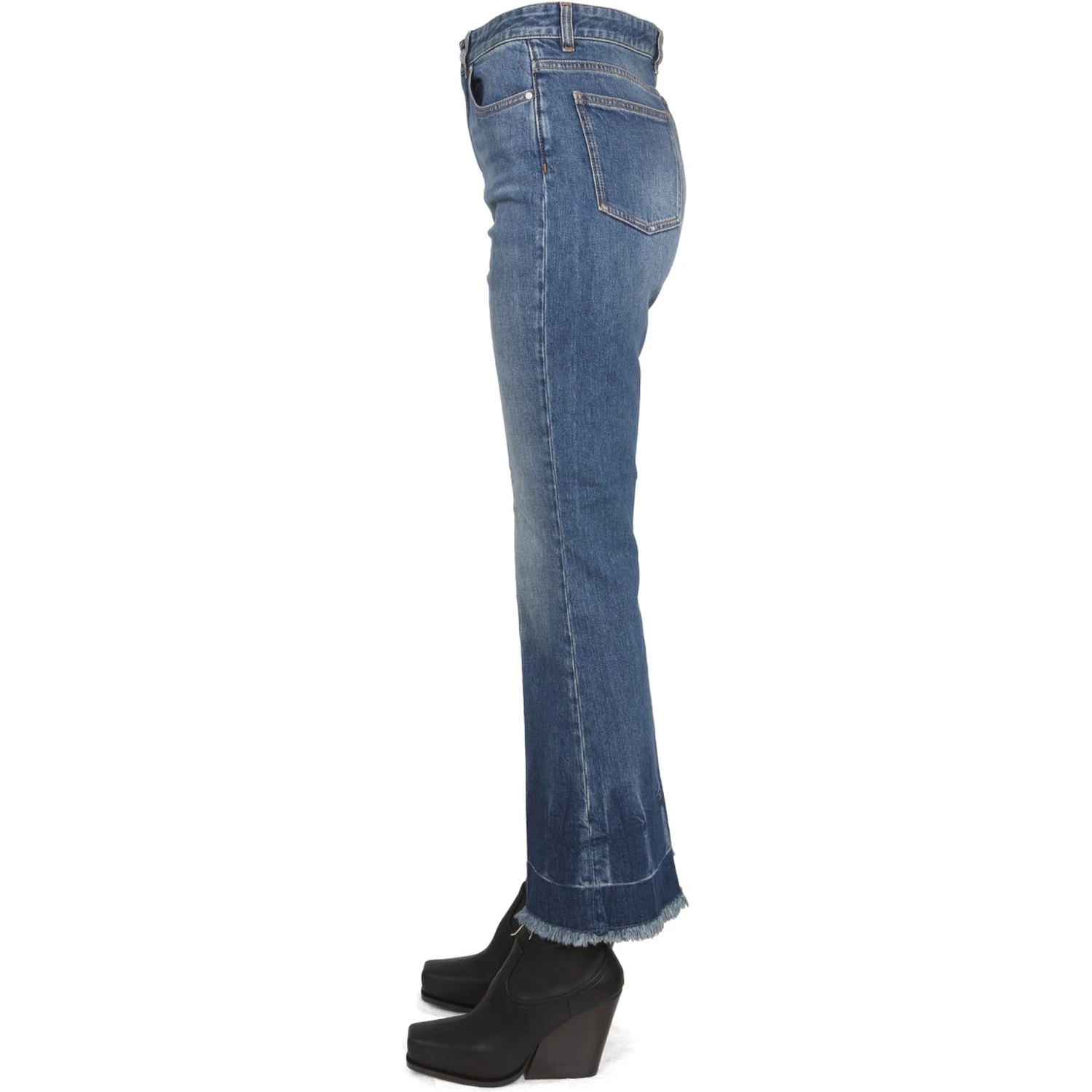 JEANS IN DENIM