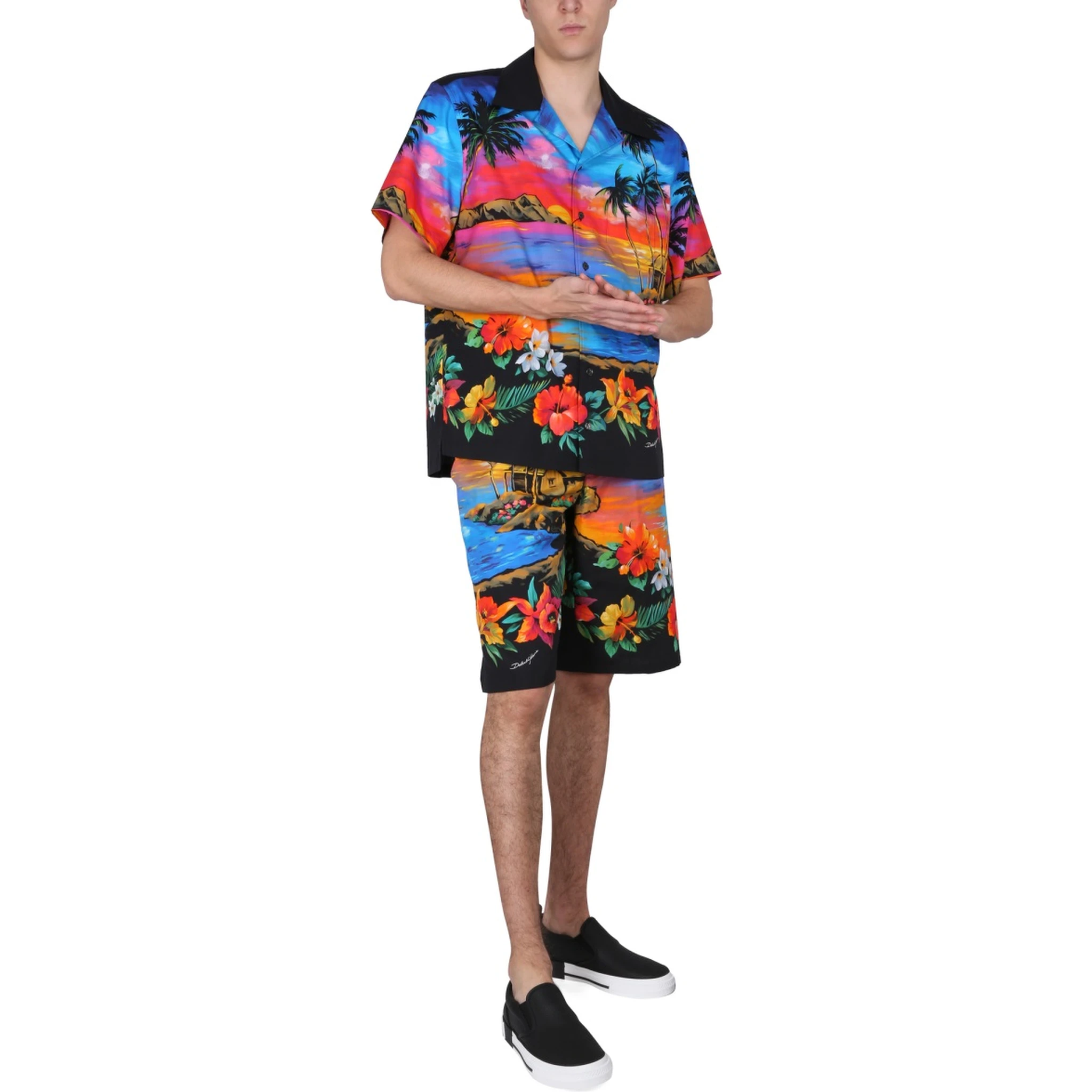 BERMUDA SHORTS WITH SUNSET PRINT