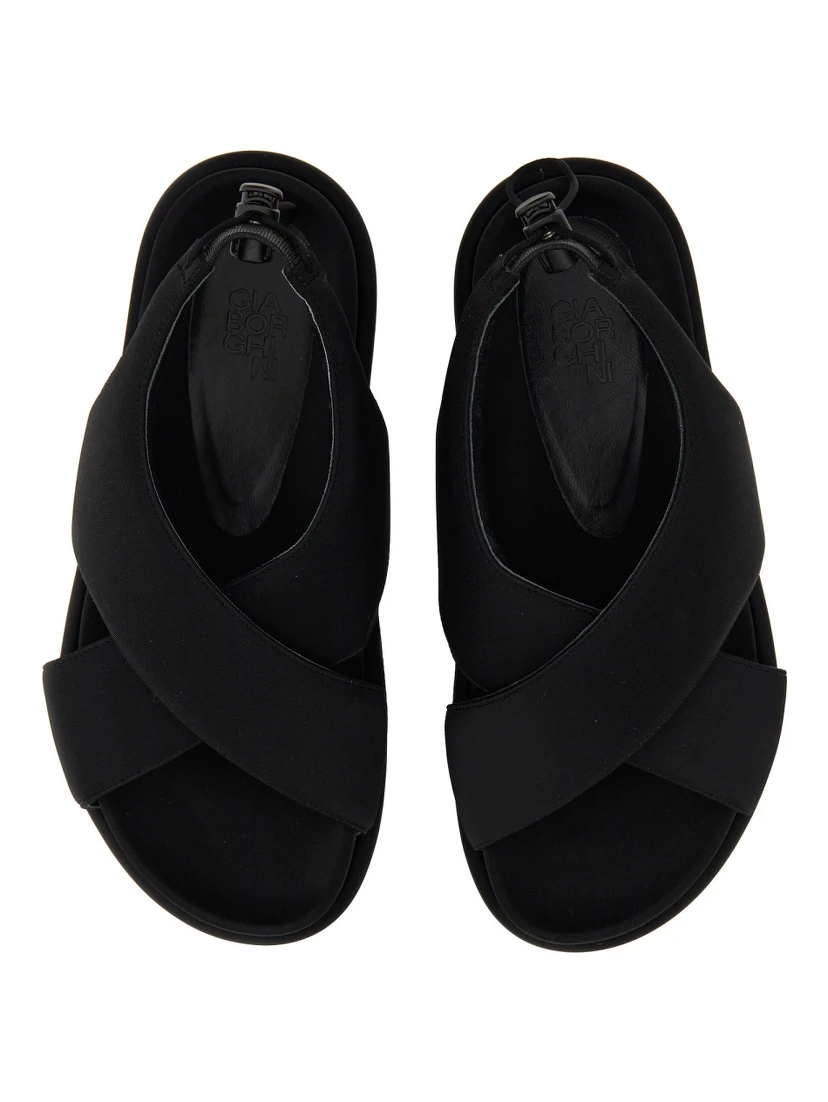CHUNKY SANDAL.