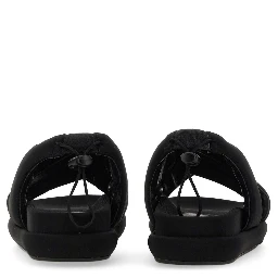 CHUNKY SANDAL.