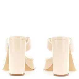 PATENT SANDAL.