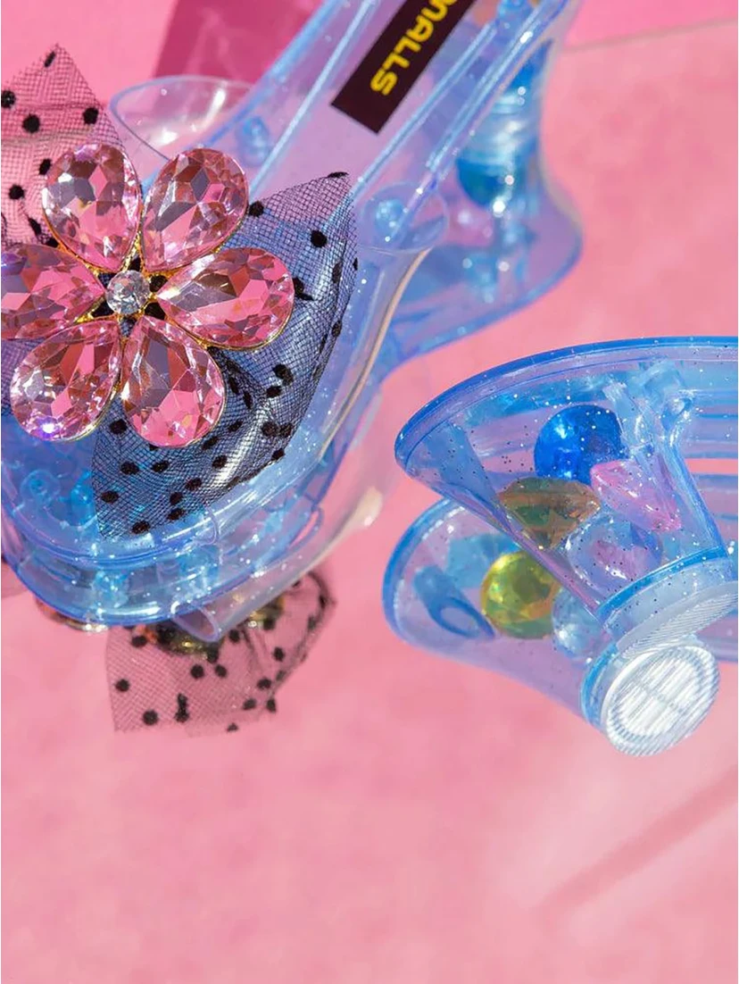 opening night kids play heels