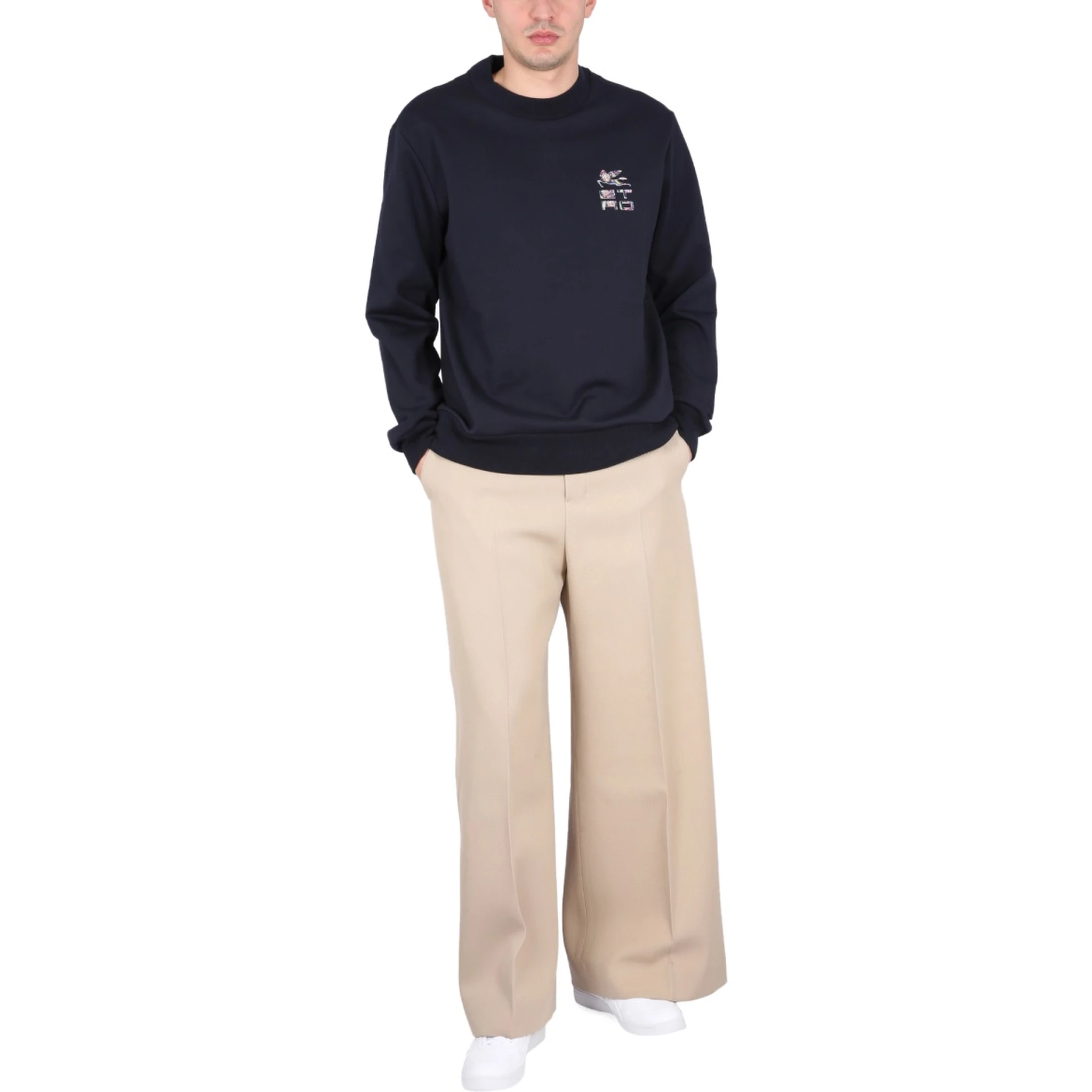 CREWNECK SWEATSHIRT
