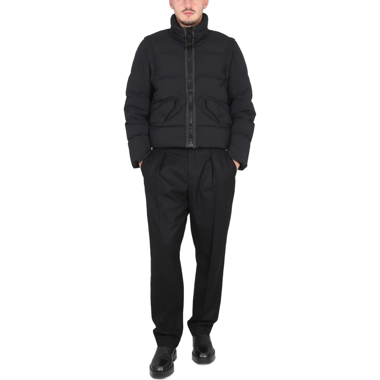 DOWN JACKET WITH REMOVABLE SLEEVES