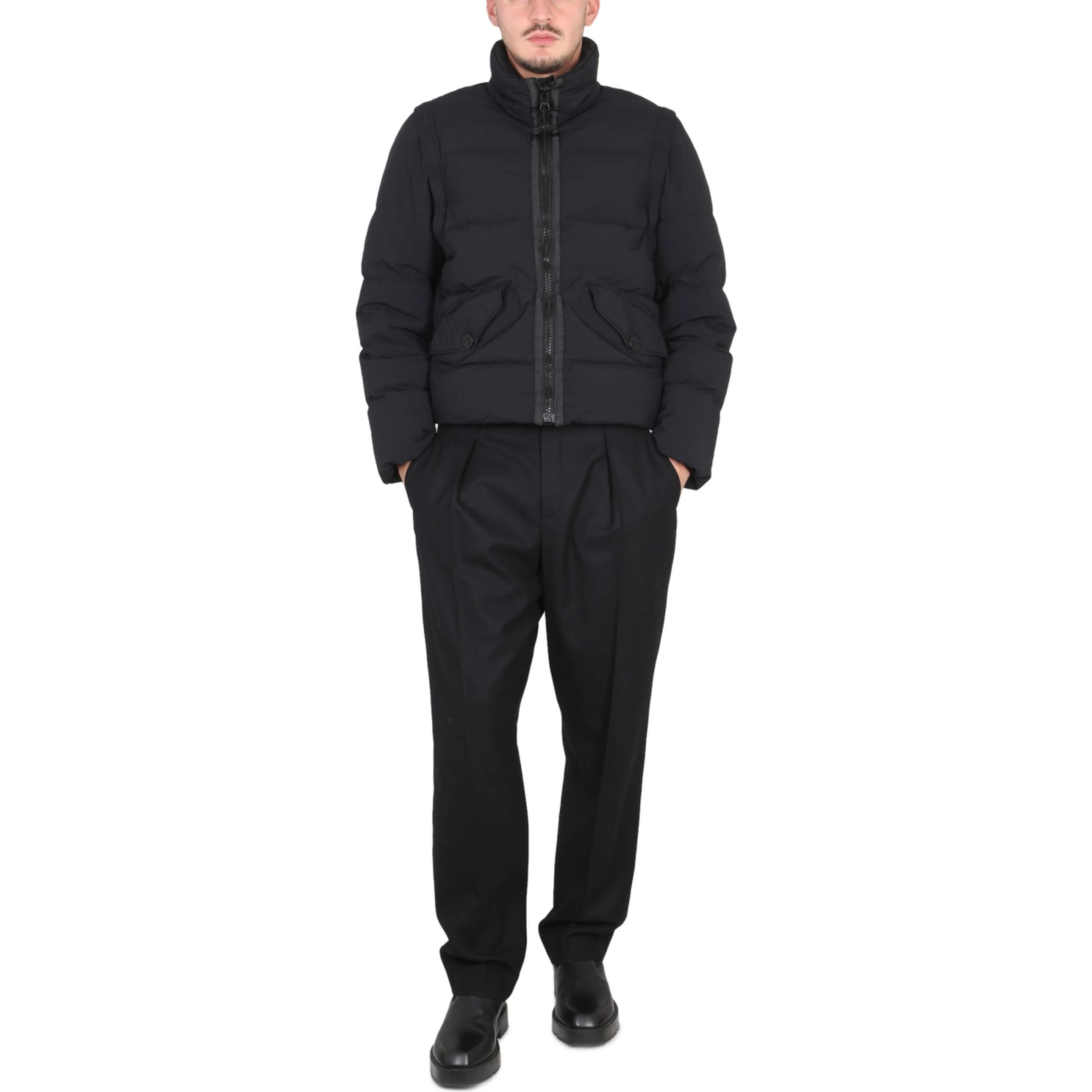 DOWN JACKET WITH REMOVABLE SLEEVES