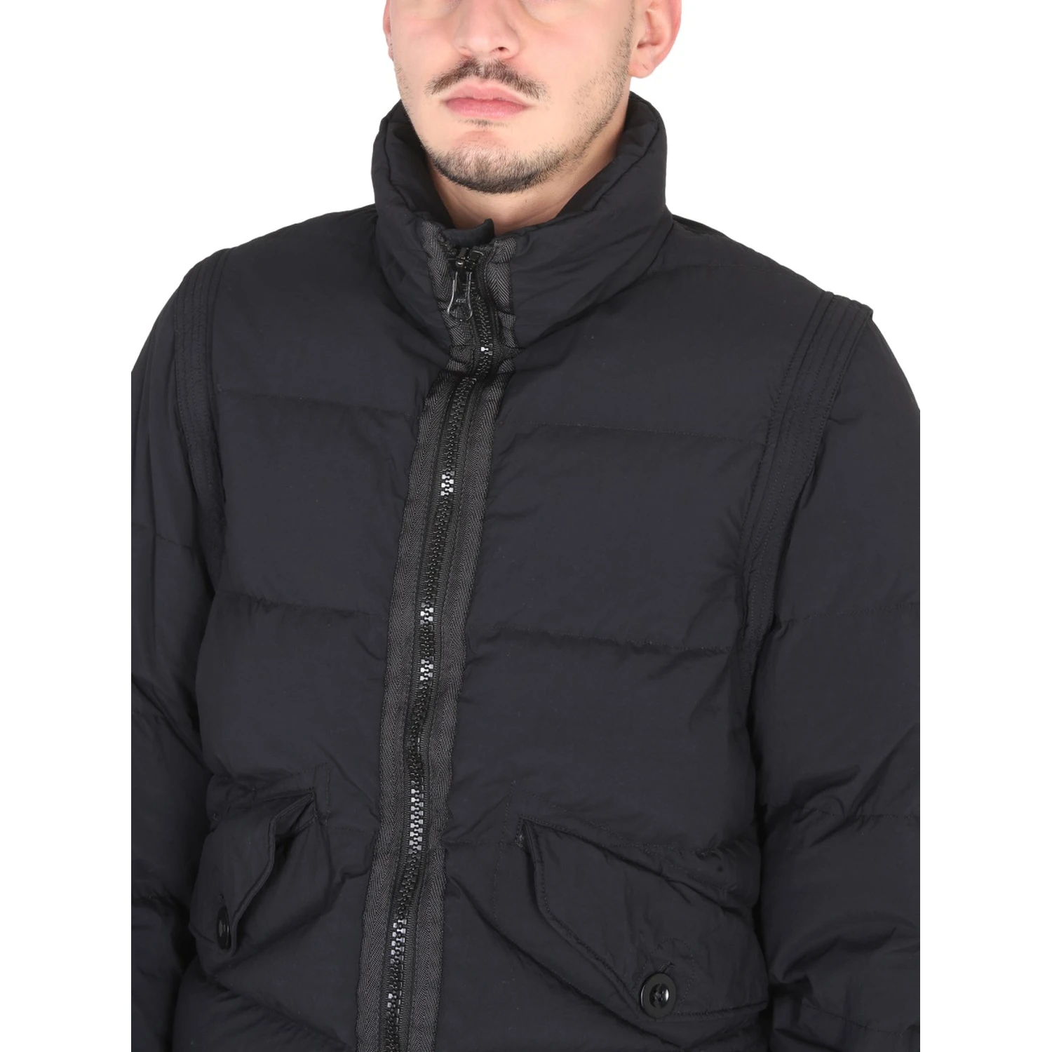 DOWN JACKET WITH REMOVABLE SLEEVES