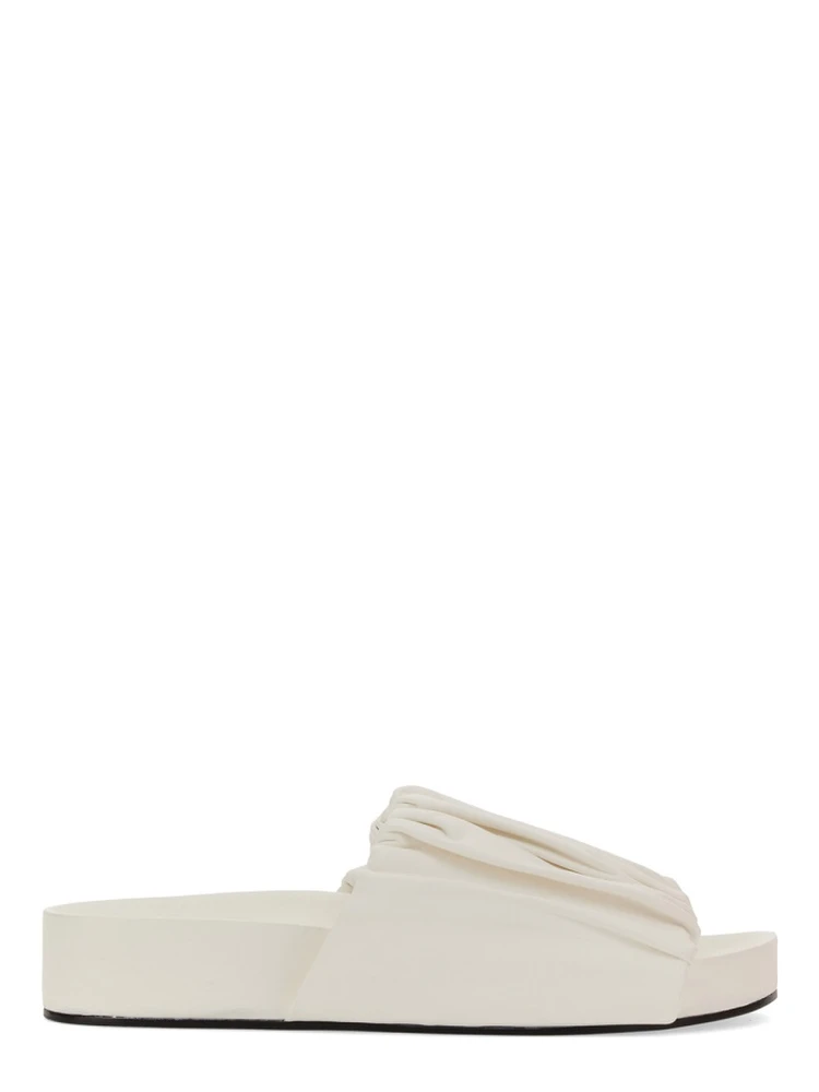 LOW LEATHER SANDALS