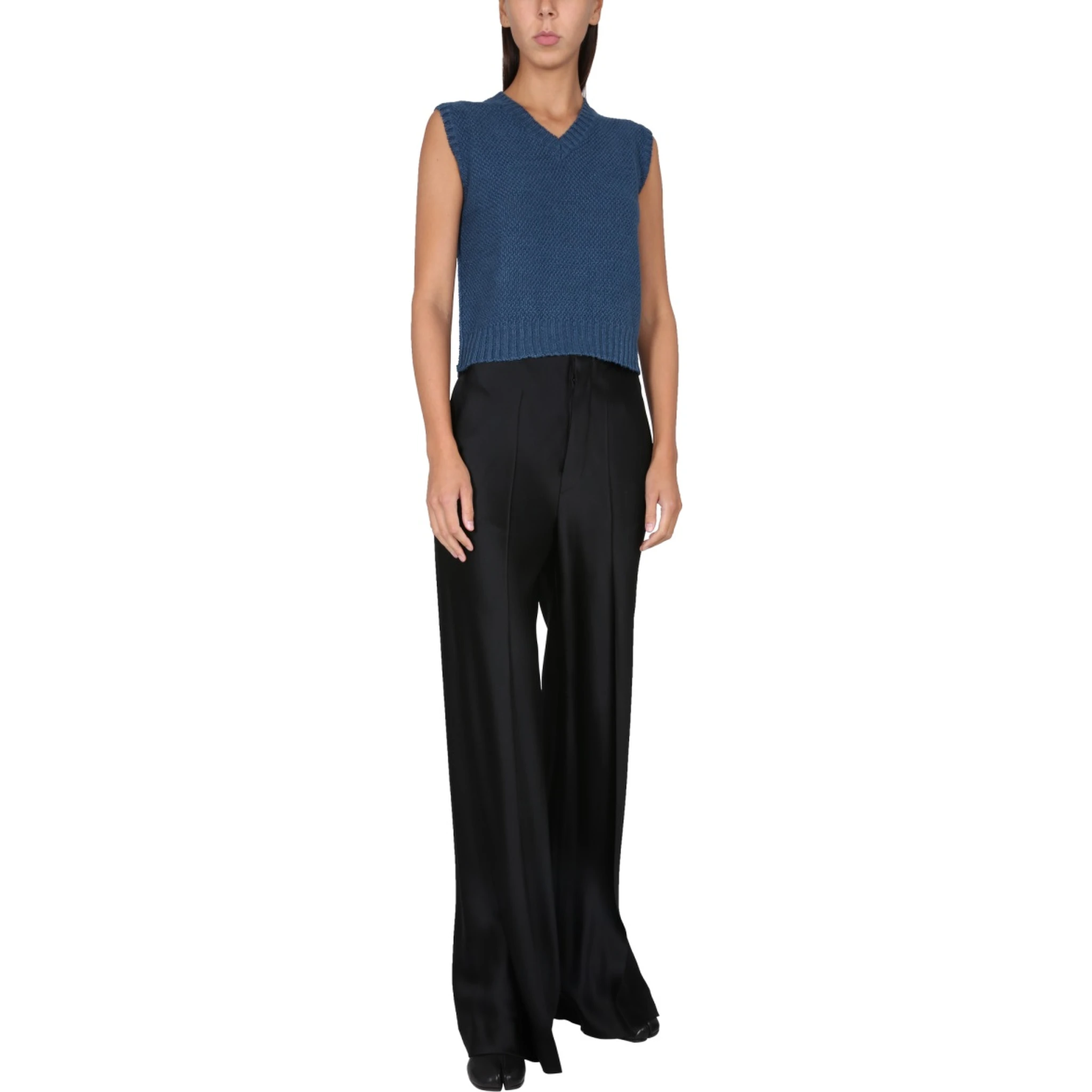 سويت شيرت بخياطة سلة