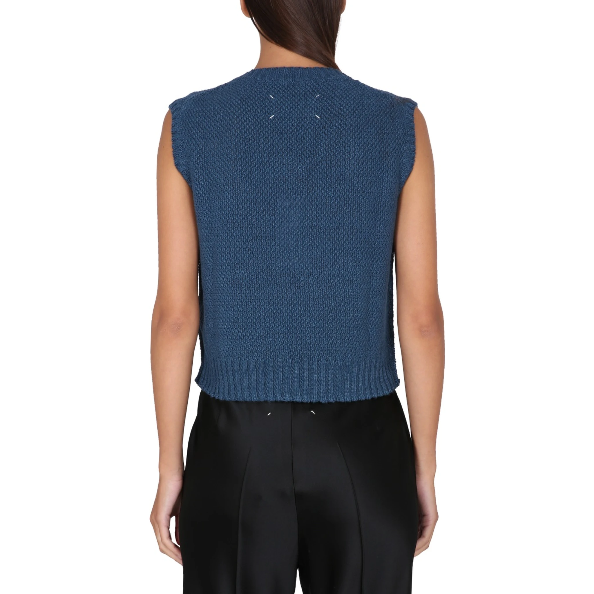 سويت شيرت بخياطة سلة