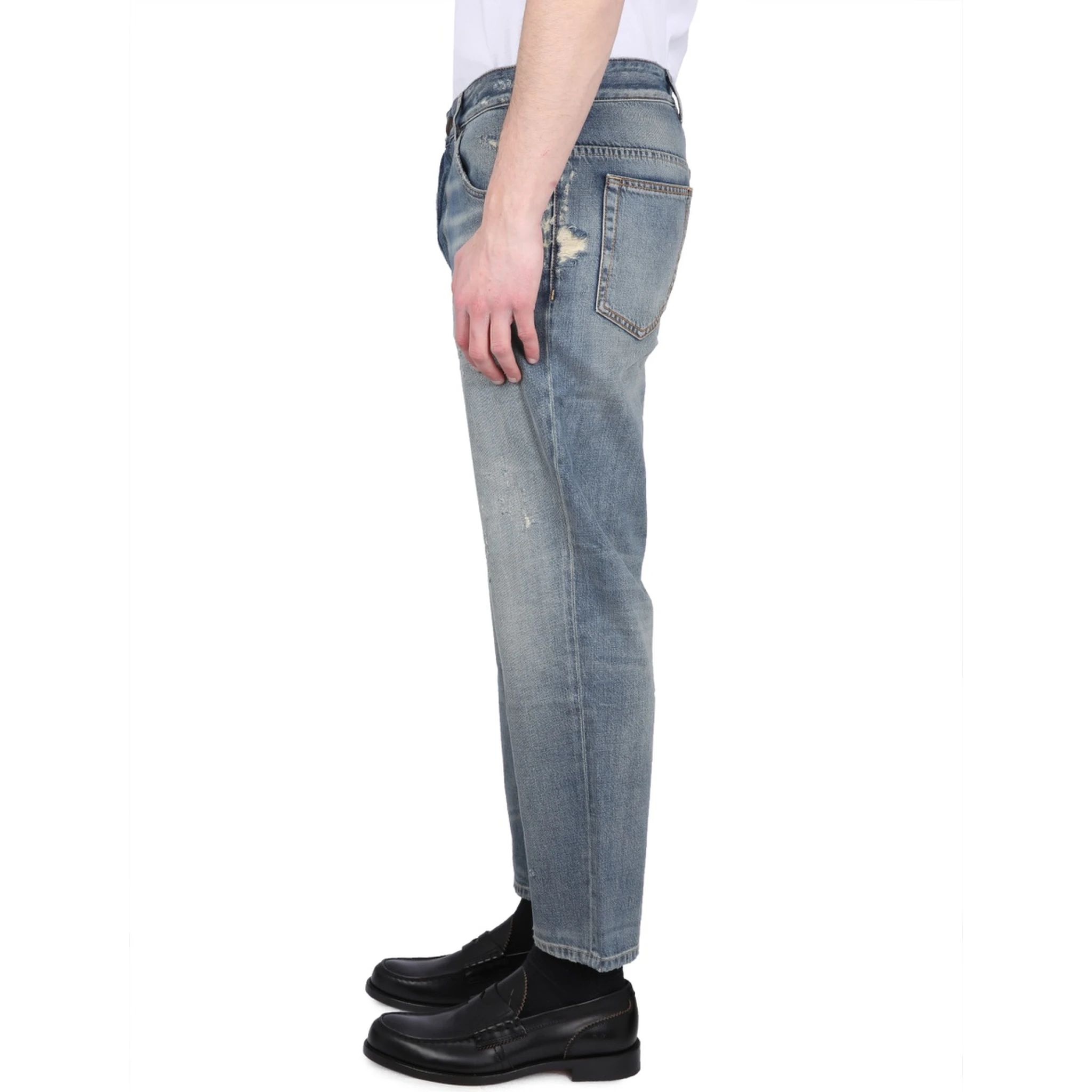 JEANS IN DENIM