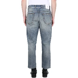 JEANS IN DENIM