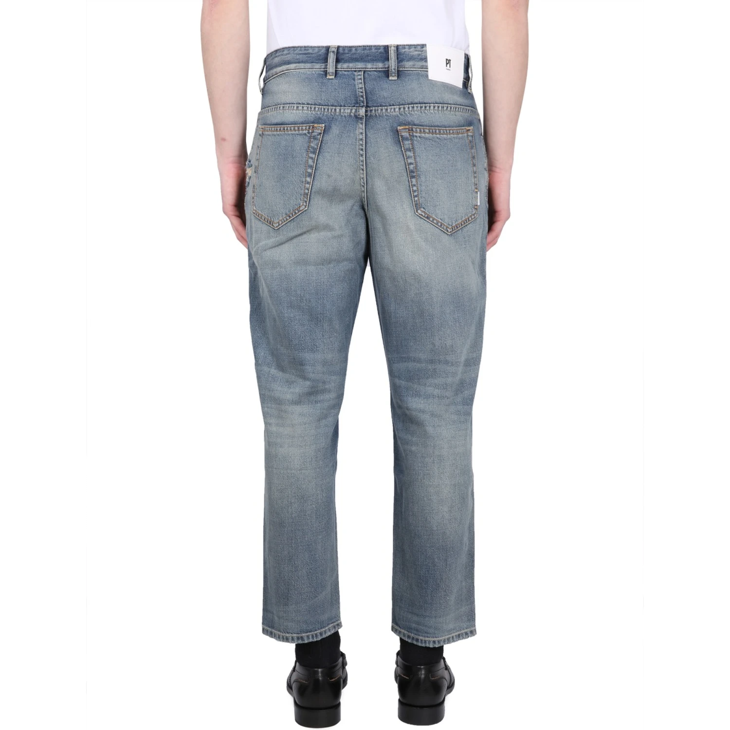 JEANS IN DENIM
