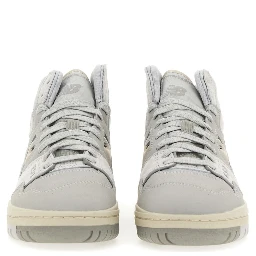 حذاء رياضي 650