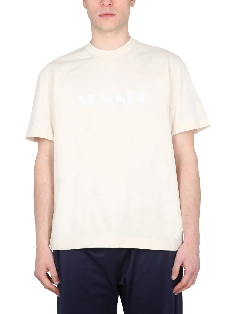 T-SHIRT WITH LOGO