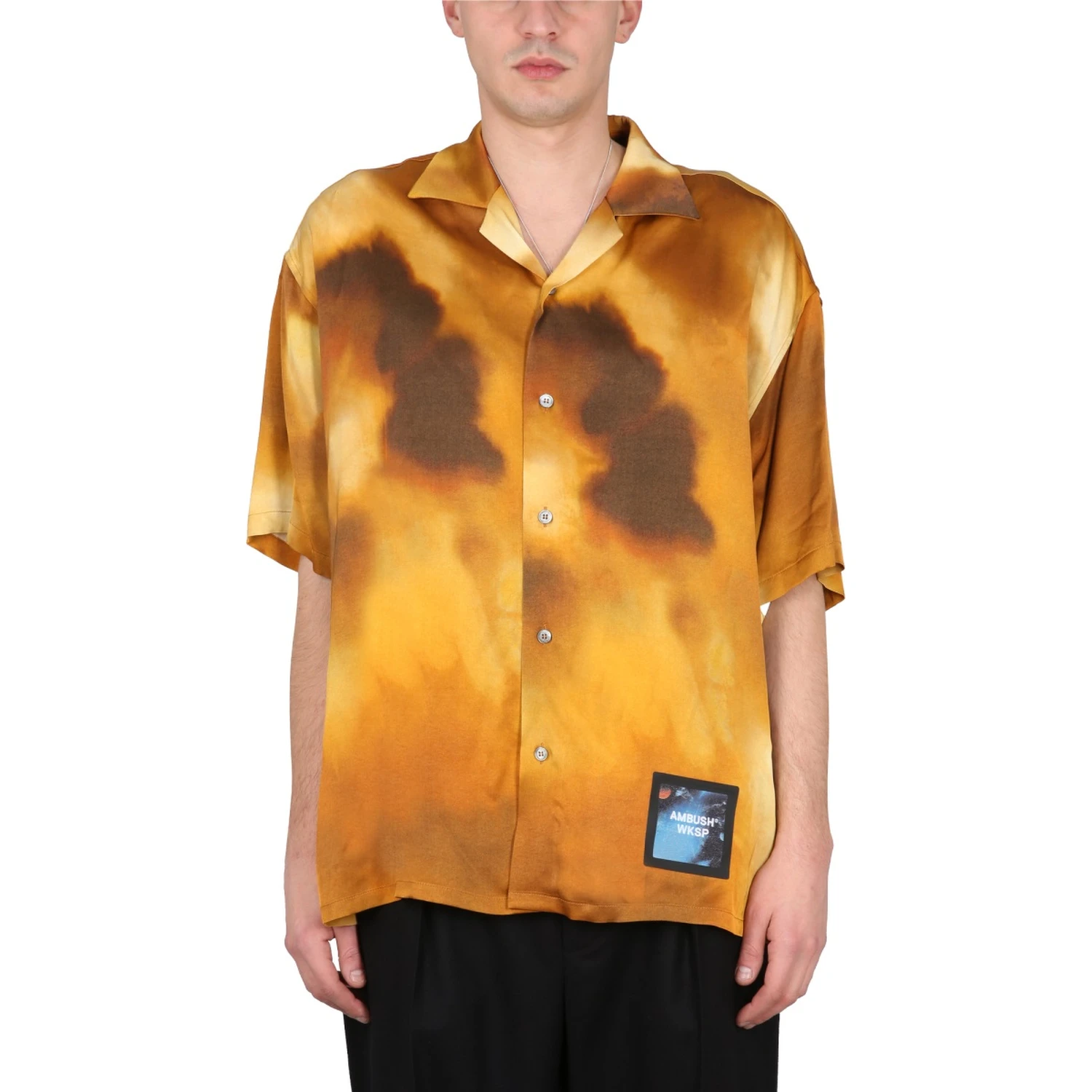 SHIRT WITH LOGO PATCH