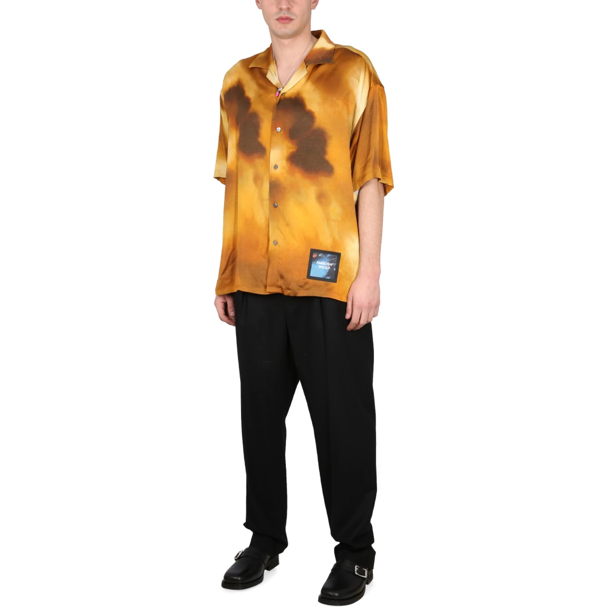 SHIRT WITH LOGO PATCH
