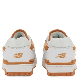 حذاء رياضي 550