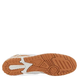 حذاء رياضي 550