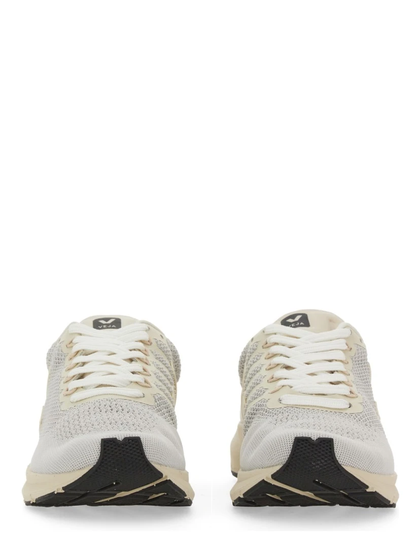 SNEAKER WITH LOGO