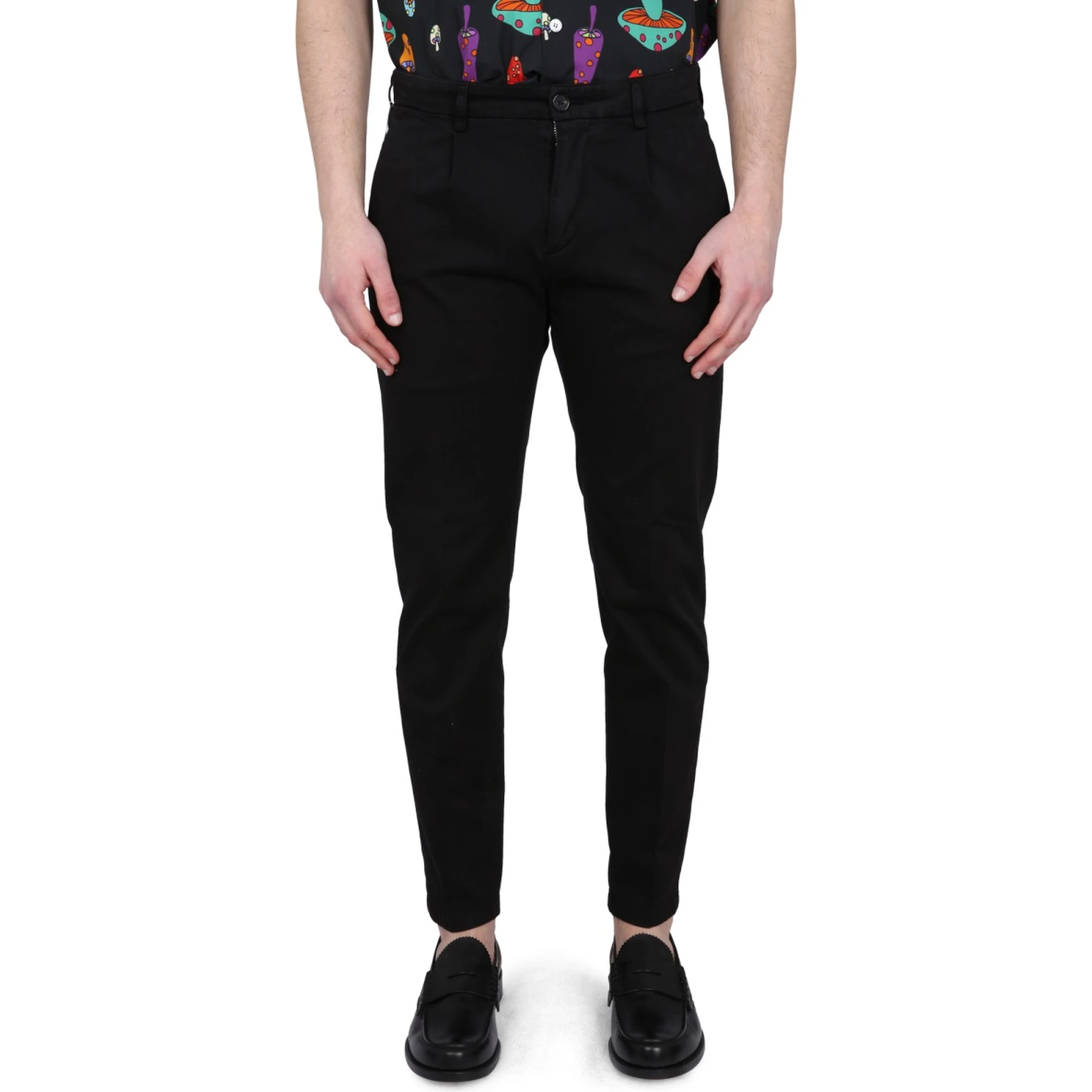 بنطلون تشينو