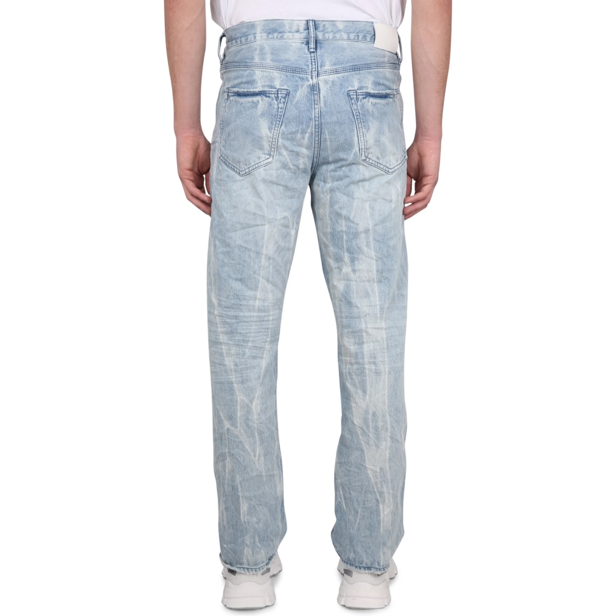 JEANS IN DENIM