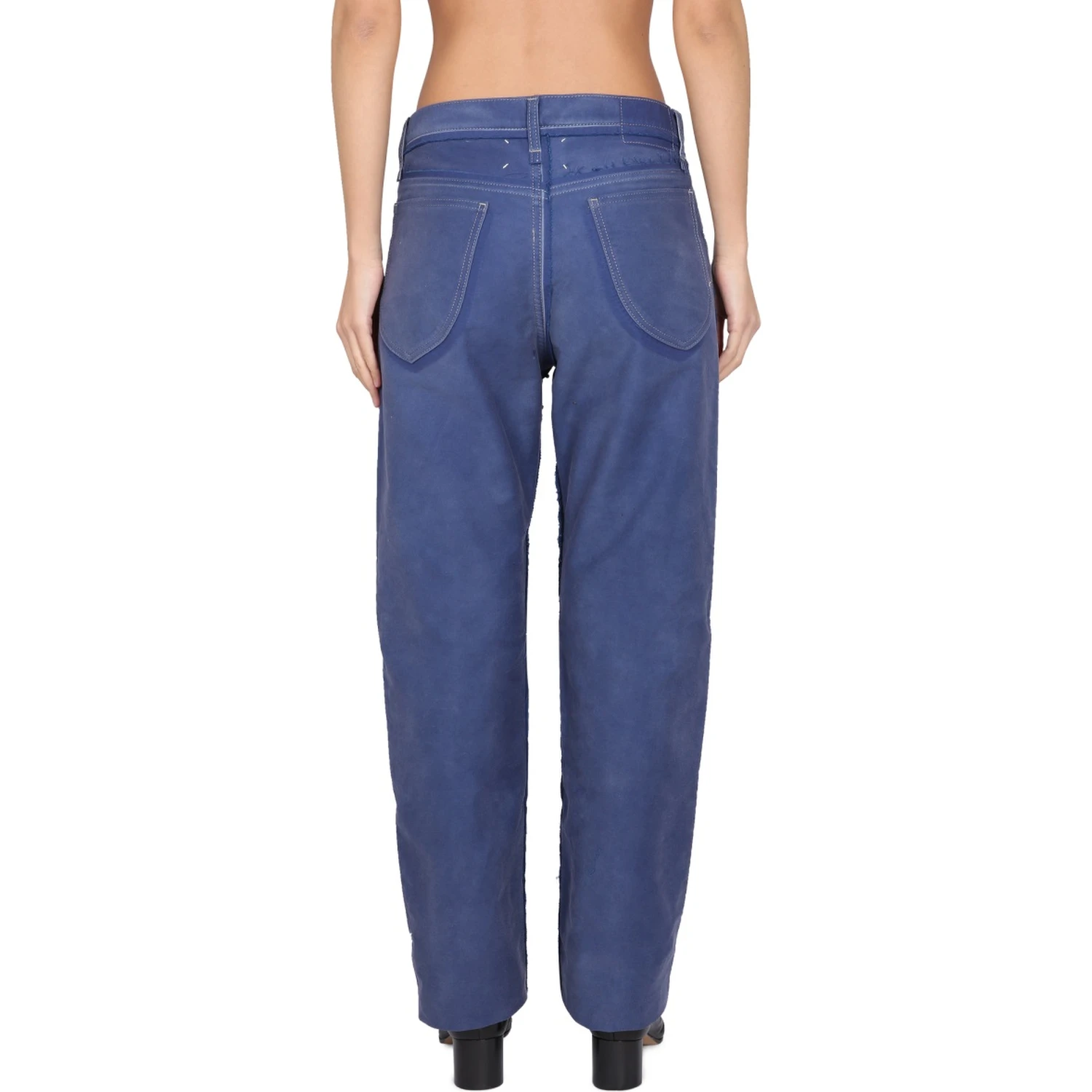 DISTRESSED JEANS EFFECT